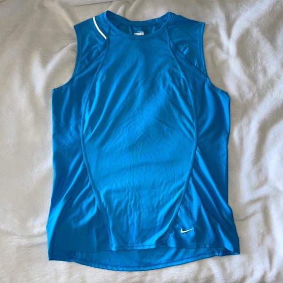 Nike FitDry muscle tank - Picture 1 of 3